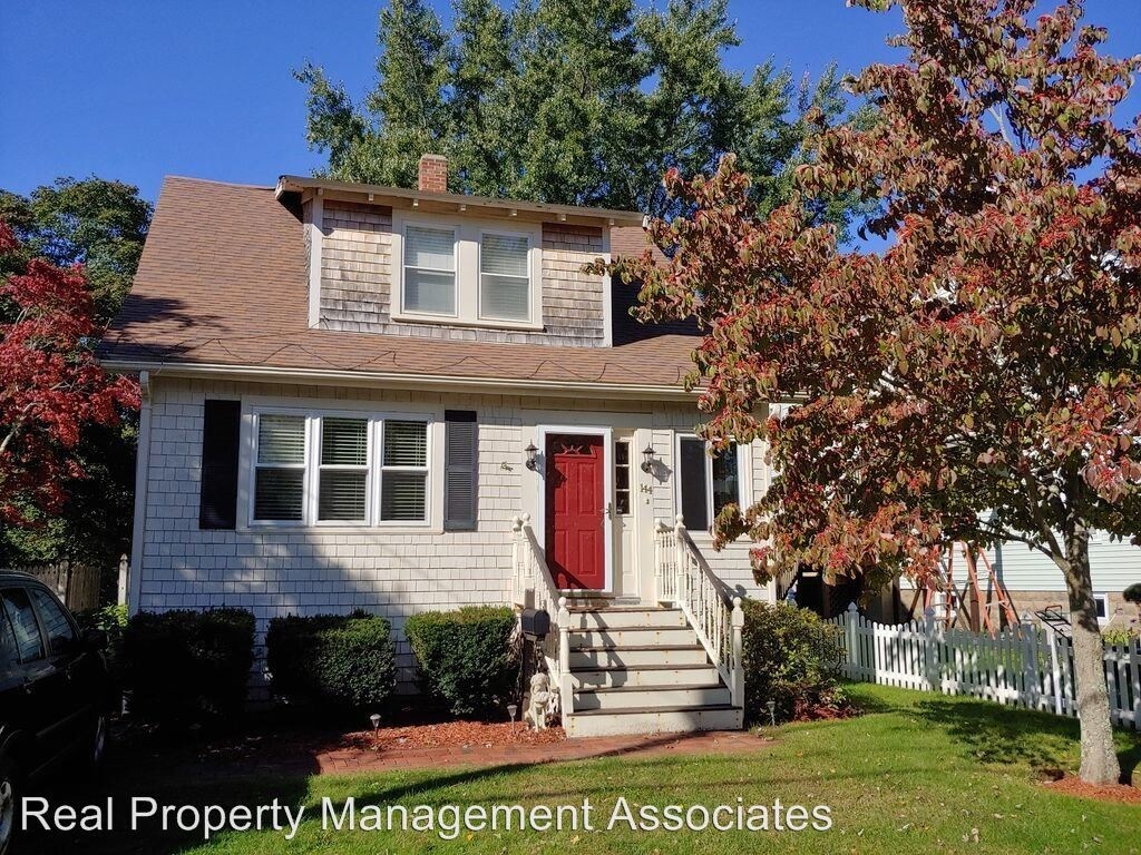 Primary Photo - 3 br, 1.5 bath House - 144 Spruce St