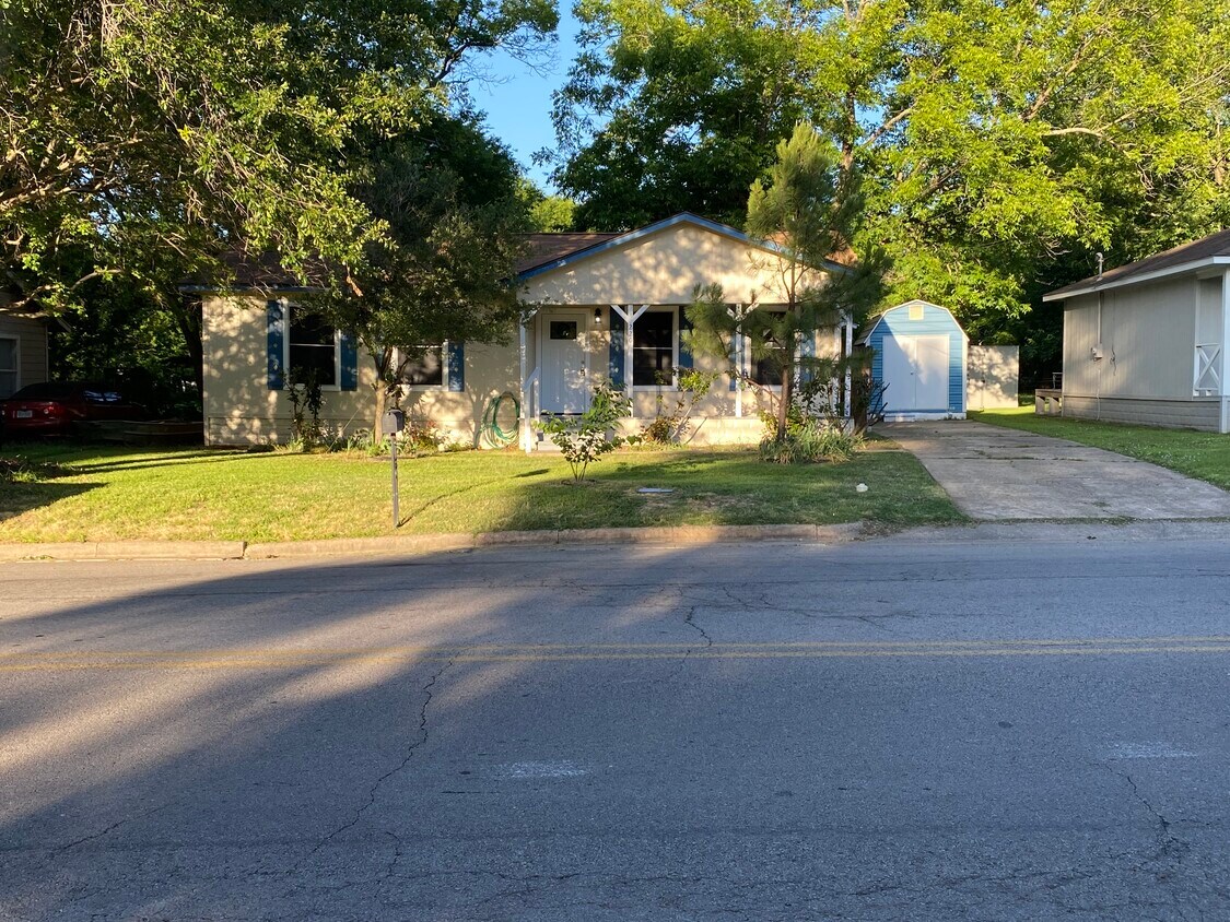 220 League St S, Sulphur Springs, TX 75482 House Rental in Sulphur Springs, TX
