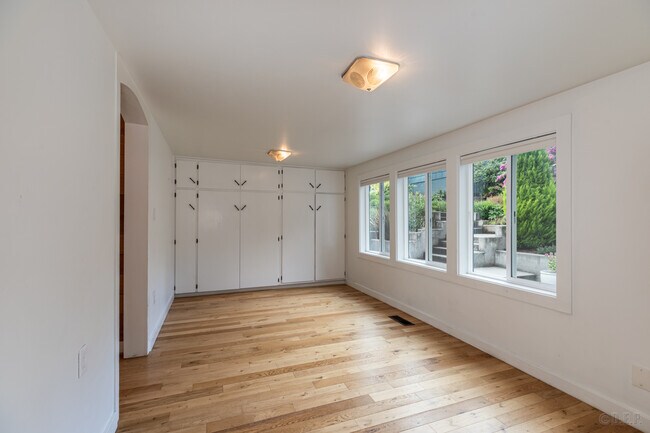 Foto del edificio - 32345 Baumgardner Ln
