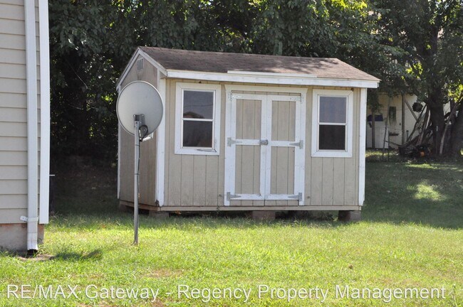 Building Photo - 3 br, 2 bath House - 1740 Cypress Drive