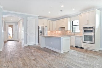 Building Photo - 14589 Laguna Dr