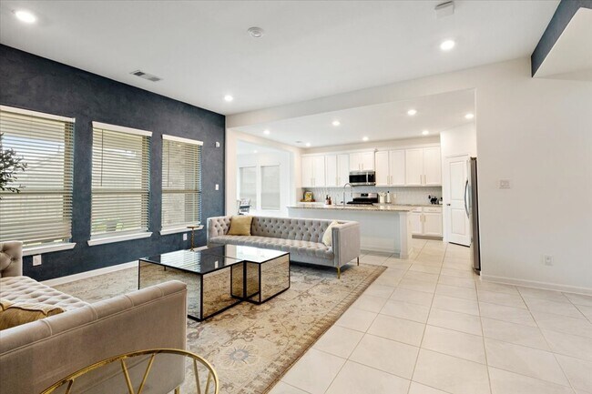 Building Photo - 4912 Overland Hollow Dr