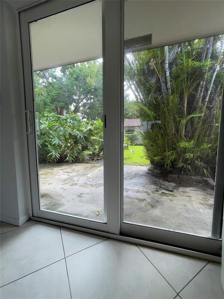 Primary Photo - 1610-1614 NE 11th Ave