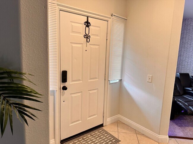 Foto del edificio - 3 Bedroom Townhome in Murrieta