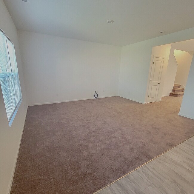 Building Photo - 506 Persimmon Pass