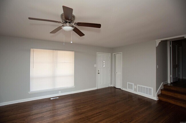 Foto del edificio - 2920 S Bryant St