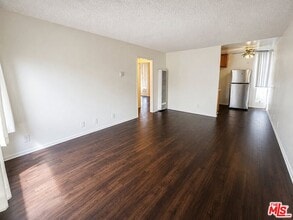 Building Photo - 1208 W Adams Blvd