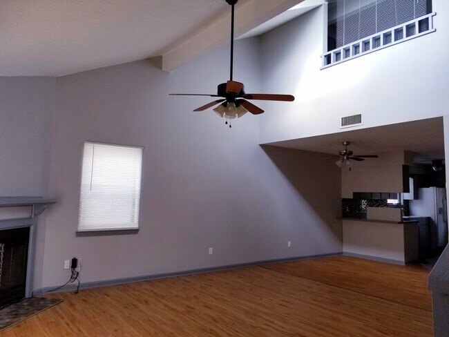 Foto del edificio - 3415 W 19th St