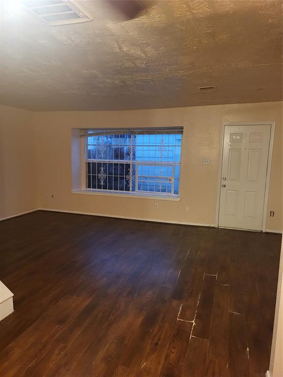 Building Photo - 7109 Chasewood Dr
