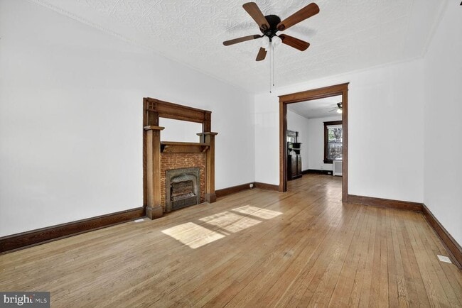 Building Photo - 517 Quincy St NW