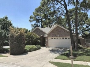 Building Photo - 560 Cross Ridge Cir