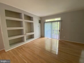 Building Photo - 4110 Flower Box Ct
