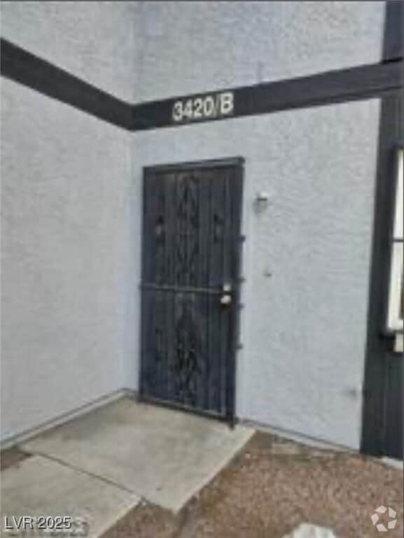 Building Photo - 3420 Mercury St