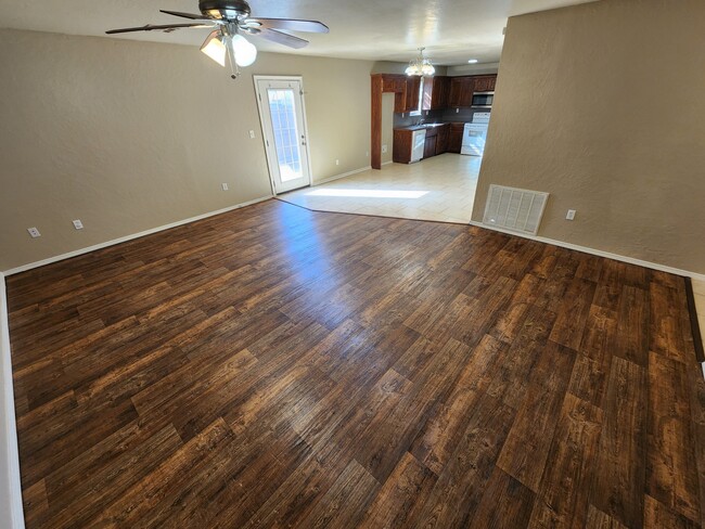 Building Photo - 13573 Co Rd 1560