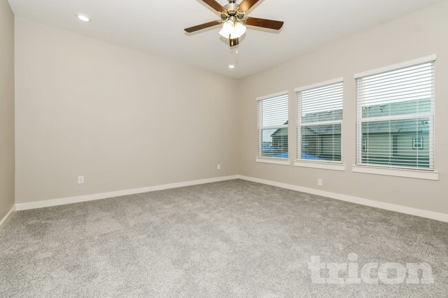 Foto del edificio - 5412 Sandstone Dr