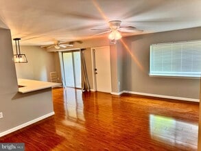 Building Photo - 12307 Braxfield Ct