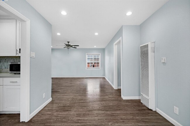 Foto del edificio - 26370 Cascade St
