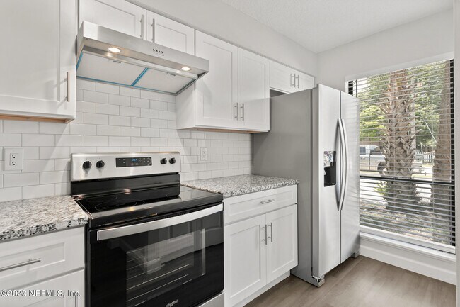 Building Photo - 7659 Arble Dr