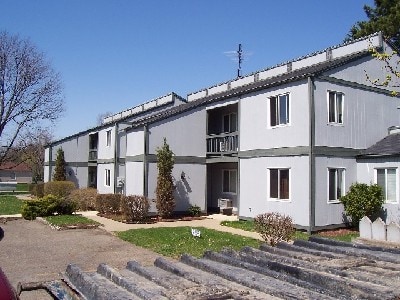 Building Photo - 2080-2090 Tanglewood