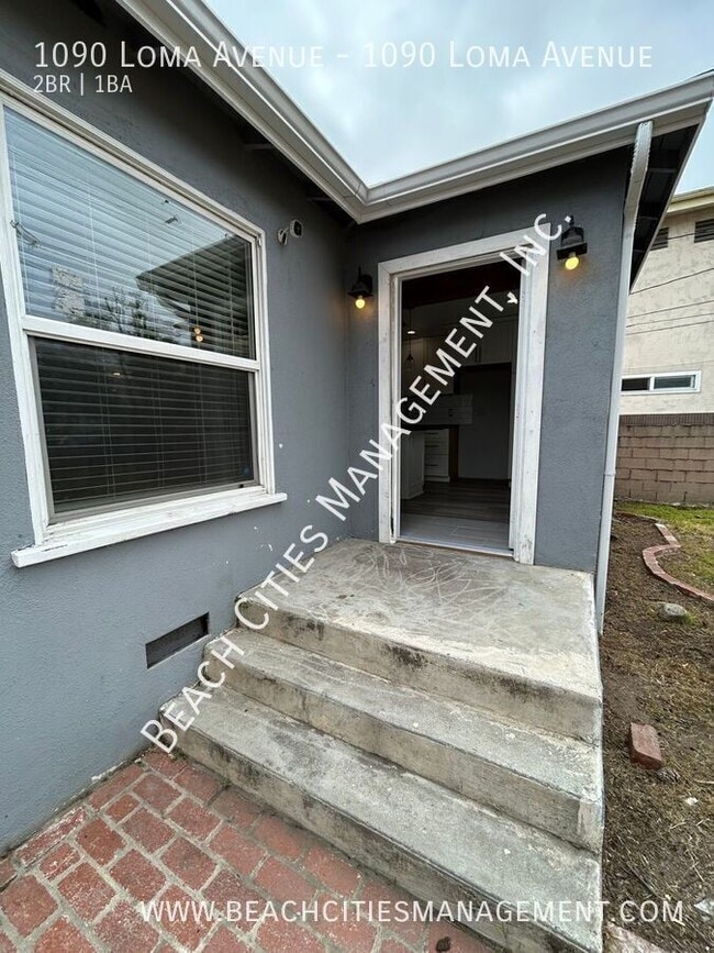 Building Photo - 1090 Loma Ave