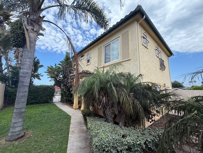 Building Photo - 3BR / 2.5BATH Imperial Beach Home | Private Yard & Attached 2-Car Garage