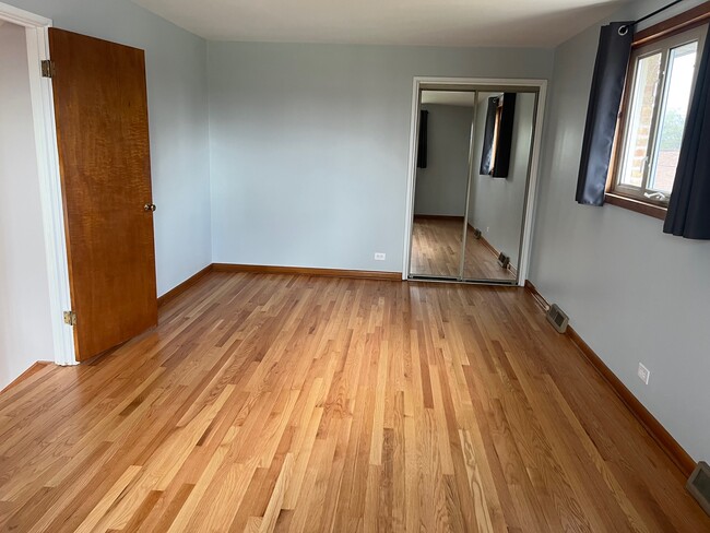 Dormitorio principal 1 - 701 N Craig Pl