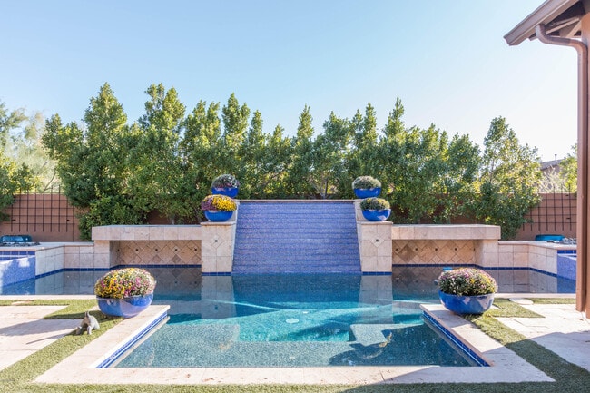 Building Photo - 9425 E Desert Village Dr