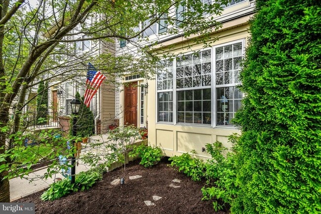 Building Photo - 2372 Battery Hill Cir