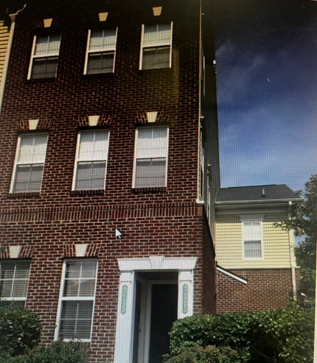 Building Photo - 42401 Goldenseal Square