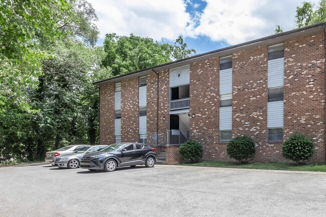 Building Photo - Flats at Glade Creek