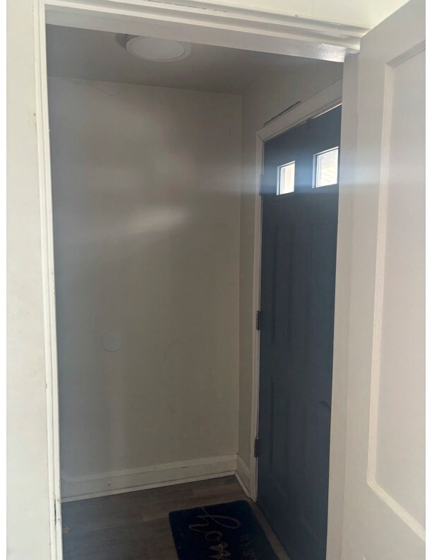 Foto del edificio - 1444 Dartmouth Ave