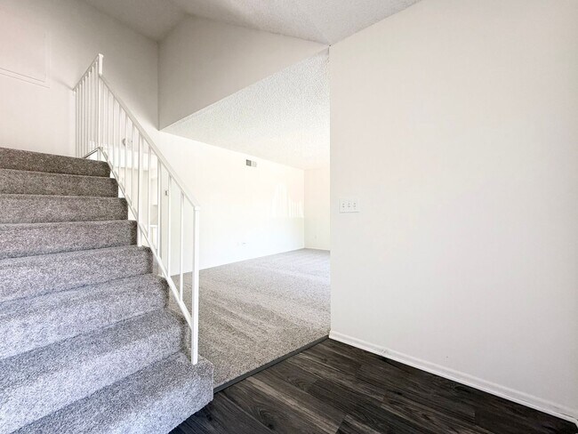 Building Photo - Townhome in Fire Mountain w/ Attached Garage!