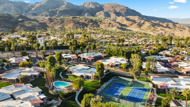 Building Photo - 48980 Wildwood Ln