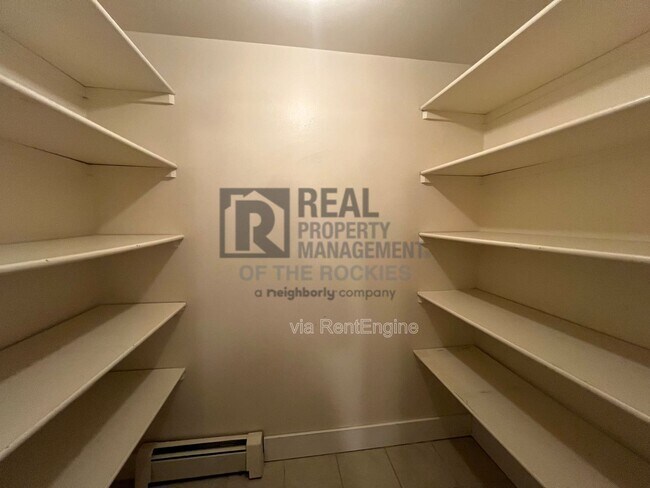 Foto del edificio - 1005 Robertson St