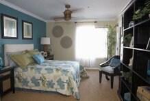 Dormitorio - 2025 E Campbell Ave