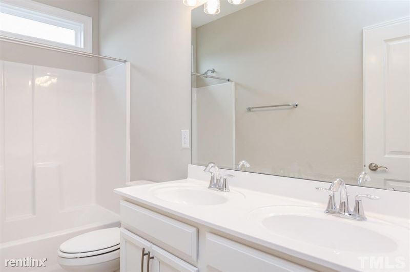 Building Photo - 4 br, 3.5 bath House - 4442 Benton Mill Drive