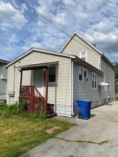 Back Outside - 14822 Wood St