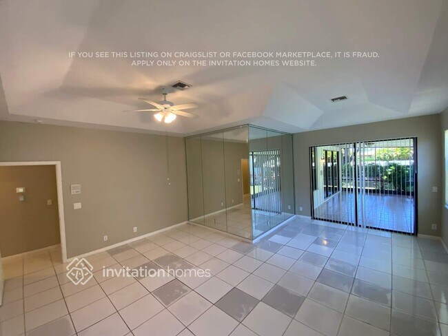 Building Photo - 10213 Lexington Lakes Blvd N