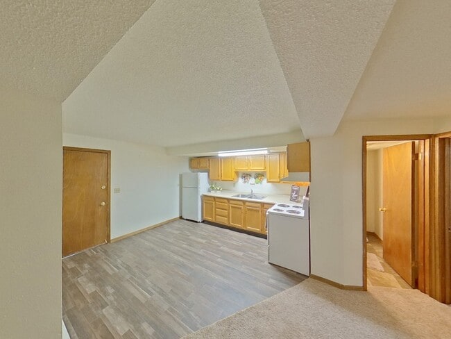 Building Photo - Faul 4-Plex