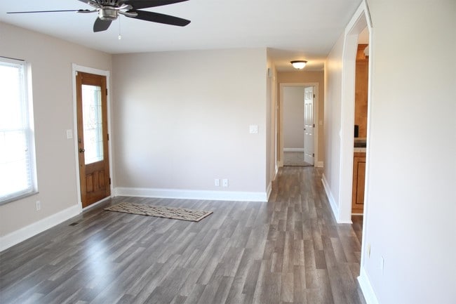 Building Photo - 1144 Ideal Dr