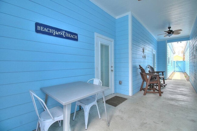 Building Photo - 2212 TX-361