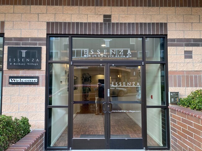 Foto del edificio - 15325 NW Central Dr