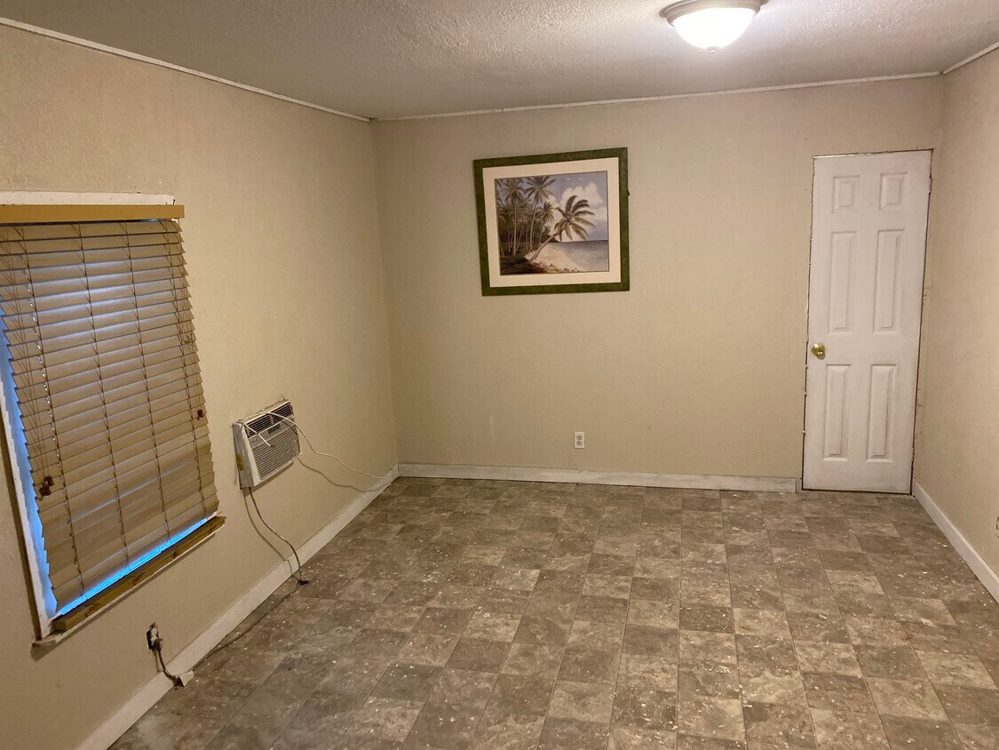 Primary Photo - 4048 Boulder Dr