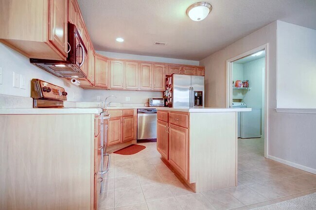 Building Photo - 103 Yorkminster Ln