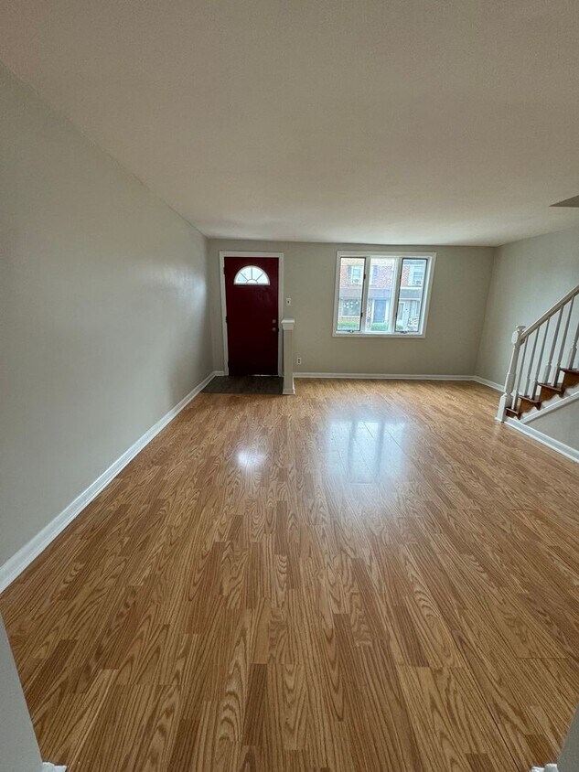 Foto principal - Updated 3BR House Available for Rent