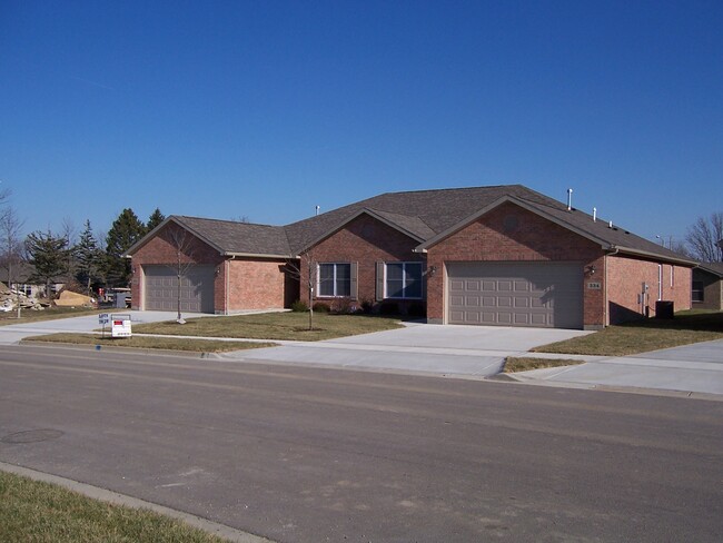 Building Photo - 336 Lauren Cir Dr