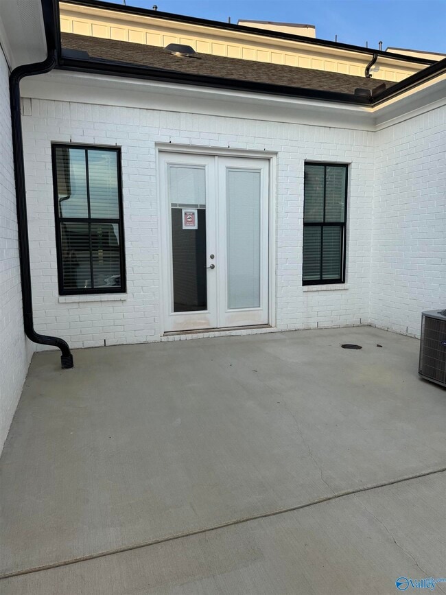 Building Photo - 131 Moss Brk Ln