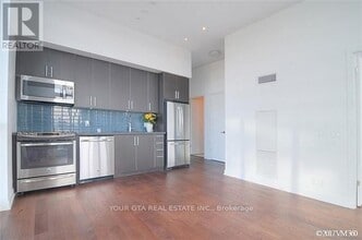 Building Photo - 2212-2212 Lake Shore Blvd W