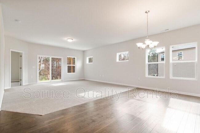 Building Photo - 1411 Wrenn Rd