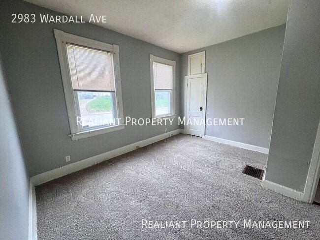 Building Photo - 2983 Wardall Ave